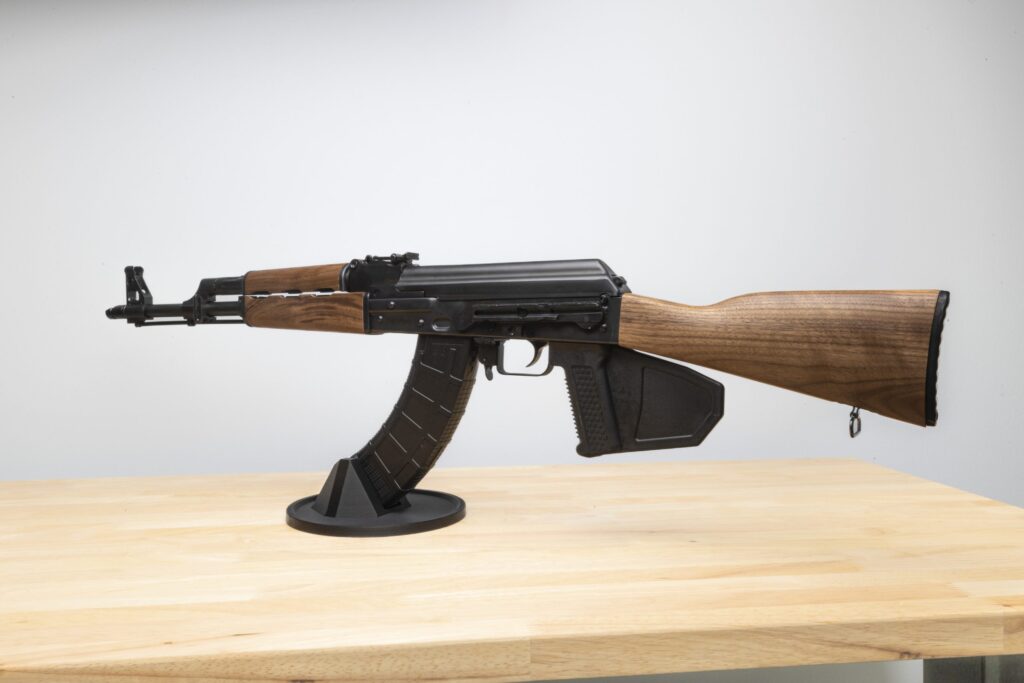 ak akm mount display stand scaled